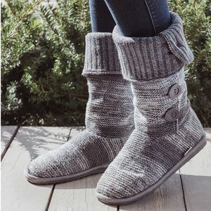 NWOT Muk Luks tall sweater boot